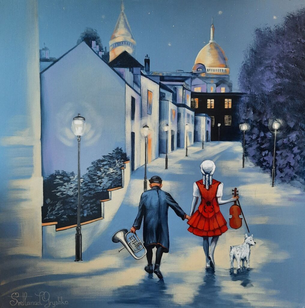 Sur les collines de Montmartre, tableau original de Svitlana Loguinoff Gryshko représentant deux musiciens marchant main dans la main dans une rue enneigée de Montmartre avec le Sacré-Cœur en arrière-plan.