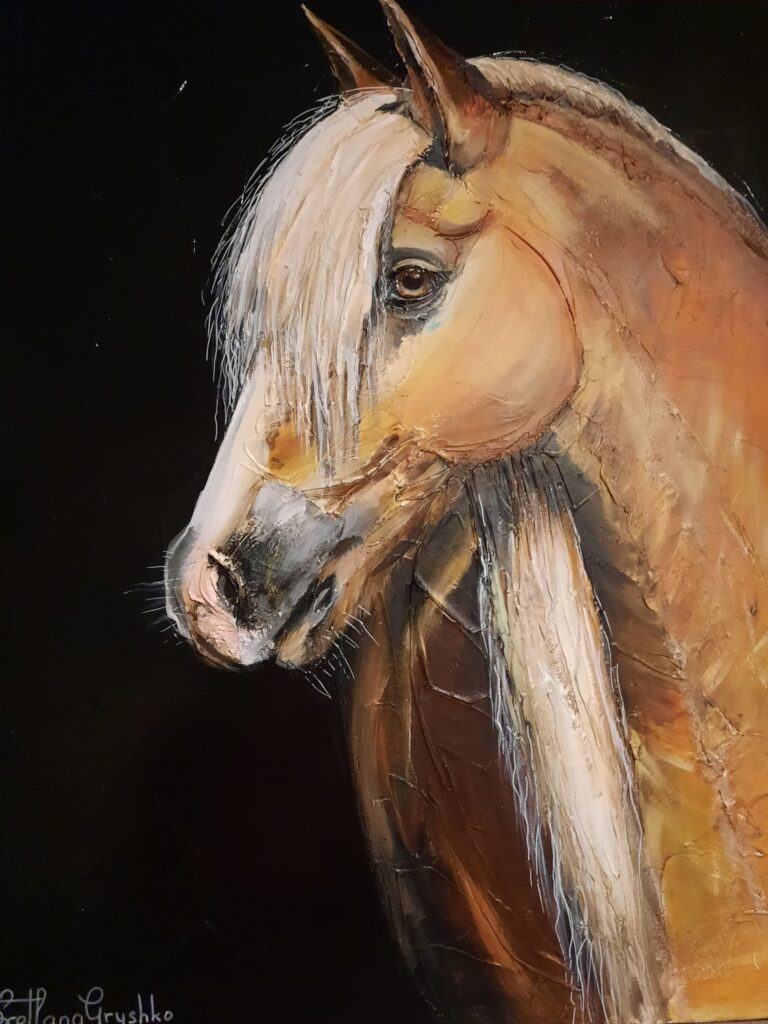 Tableau "La Tendresse" de Svitlana Loguinoff Gryshko représentant le portrait d'un cheval alezan à la crinière claire, peint au couteau avec un travail de matière et un regard empreint de douceur.